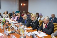 Вопросы законодательного обеспечения инклюзивного образования обсудили в Комитете Совета Федерации по науке, образованию и культуре