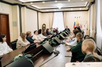 Меры поддержки молодых специалистов обсудили на встречах с представителями системы образования городов и муниципалитетов республики